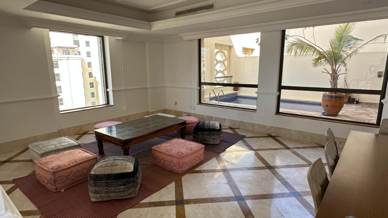 Hostel Neyar Beach Vibes - The Penthouse Dubaj Zewnętrze zdjęcie